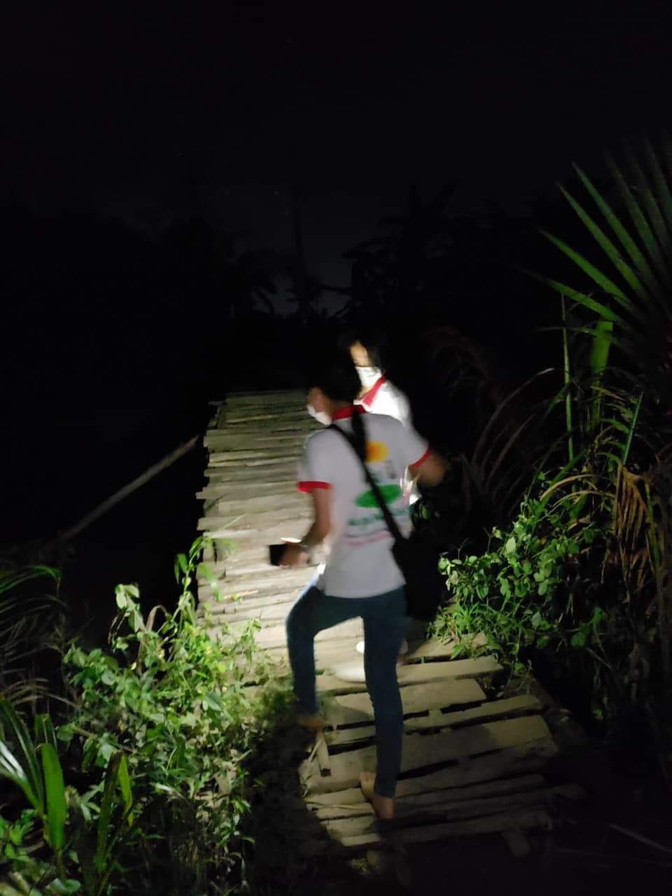 NHỊP CẦU KẾT NỐI YÊU THƯƠNG