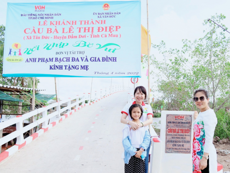 MÓN QUÀ ĐẶC BIỆT TẶNG BA MÁ