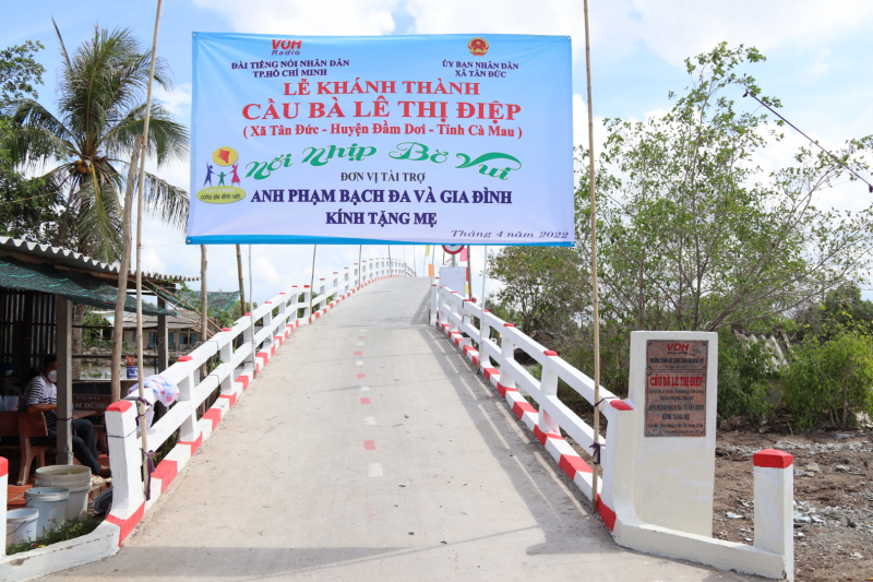 MÓN QUÀ ĐẶC BIỆT TẶNG BA MÁ