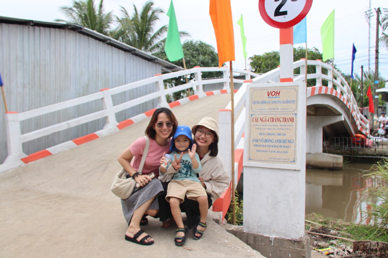 KHÁNH THÀNH CẦU NGÃ TƯ TRẢNG TRANH - HÒA AN, GIỒNG RIỀNG, KIÊN GIANG