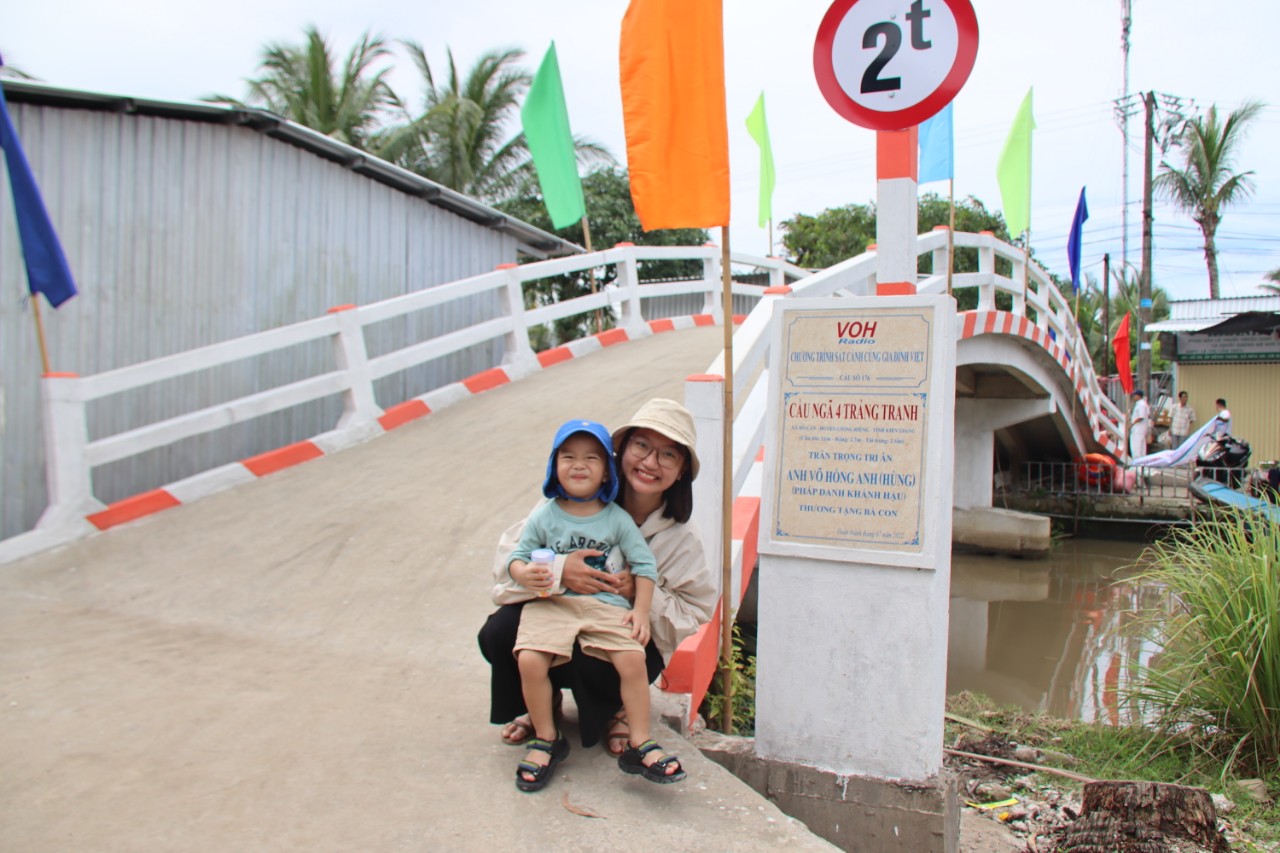 KHÁNH THÀNH CẦU NGÃ TƯ TRẢNG TRANH - HÒA AN, GIỒNG RIỀNG, KIÊN GIANG