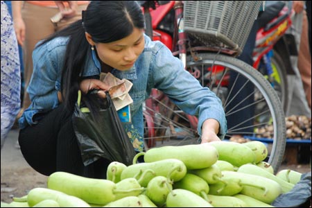 Lương chỉ tăng trên “danh nghĩa”