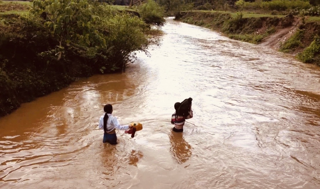 Radio kỳ 420: “NGƯỢC DÒNG NƯỚC LŨ”